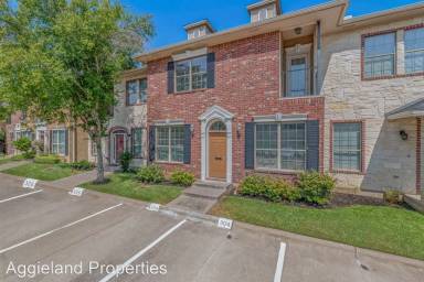 Main picture of 304 Forest Dr