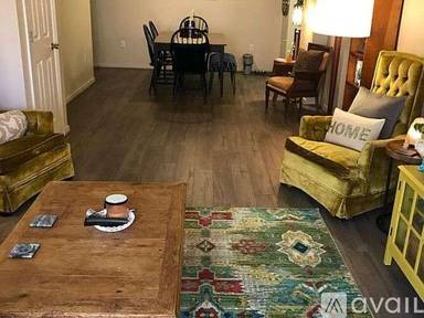 Main picture of Oak Hill Condominiums