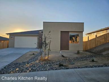 Main picture of 389 Radiant Dr