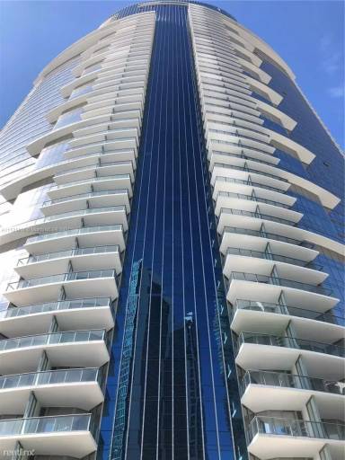 Main picture of Paramount Miami Worldcenter