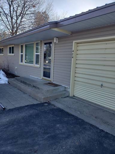 Main picture of 474 C Street East N