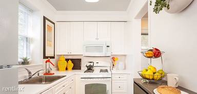 Main picture of 111 Independence Dr