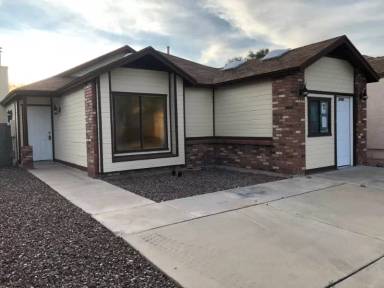 Main picture of 8061 N Tackroom Ln