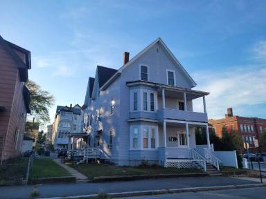 Main picture of 276 Notre Dame Ave