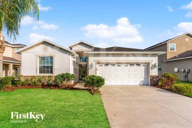 Main picture of 20201 Merry Oak Ave