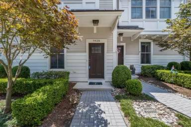 Main picture of 9428 26th Bay St