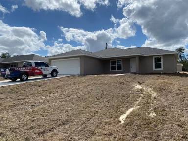 Main picture of 16690 SW 21st Avenue Rd