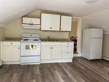 Main picture of 4 Laurel St