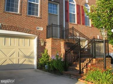 Main picture of 13052 Greg Roy Ln