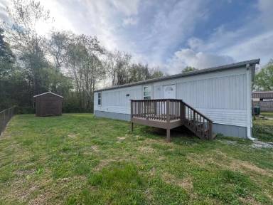 Main picture of 1050 Ross Ln