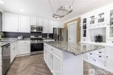 Main picture of 23321 SE 263rd St