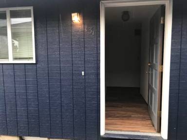 Main picture of 115 NE 28th Ave