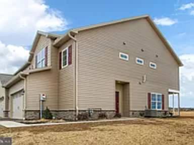 Main picture of 253 West Vw