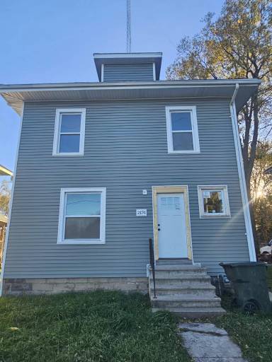 Main picture of 2174 Lafayette St