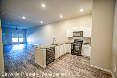 Main picture of 1920 Langford Ave