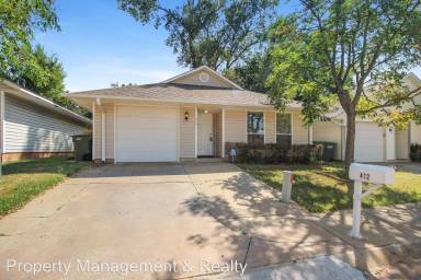 Main picture of 412 Belmont Cir