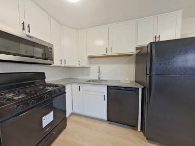 Main picture of 3618 Indiana Ave