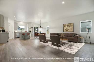 Main picture of 422 Jarrett Ave