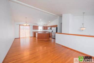 Main picture of 9223 W Foxtail Ln