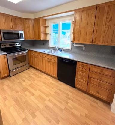 Main picture of 2520 E Murray Holladay Rd