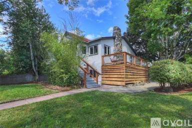Main picture of 1122 Perry Ave