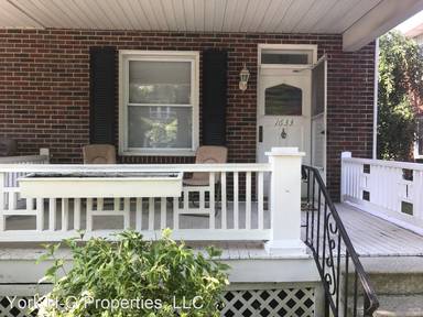 Main picture of 1633 1st Ave