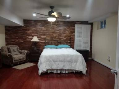 Main picture of 9521 Crosspointe Dr