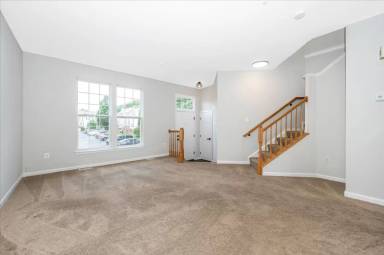 Main picture of 5540 Upshur Sq