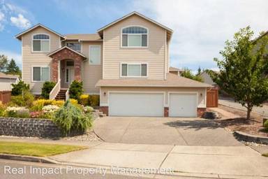 Main picture of 1727 180th Pl SW