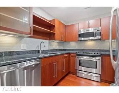 Main picture of 8 2nd St