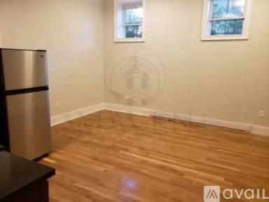 Main picture of 131 Orchard St