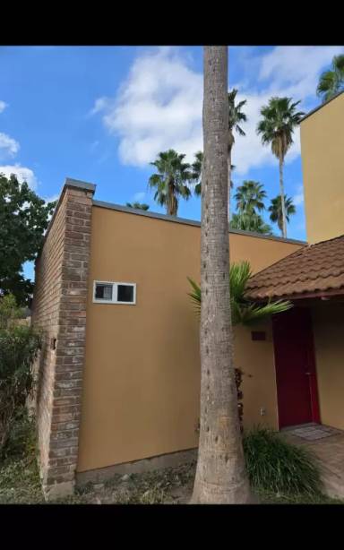 Main picture of 301 Bolivar Ave