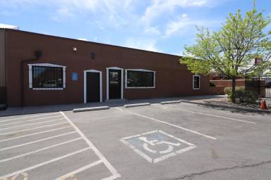 Main picture of 1412 Broadway Blvd NE