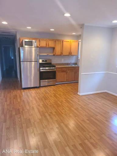 Main picture of 384 Park Ave SE