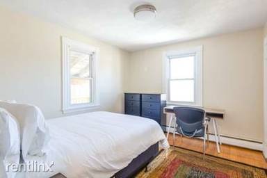 Main picture of 8 Eliot Ave