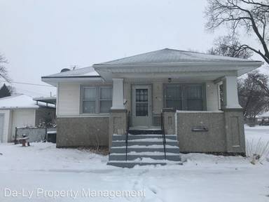 Main picture of 1901 W 1st St