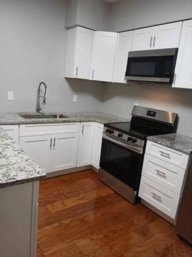 Main picture of 111 N Main St