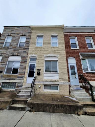 Main picture of 315 S Clinton St
