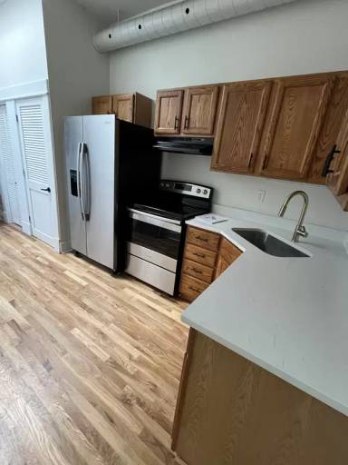 Main picture of 816 Massachusetts St