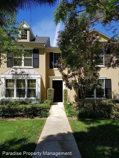 Main picture of 994 Holiday Ave