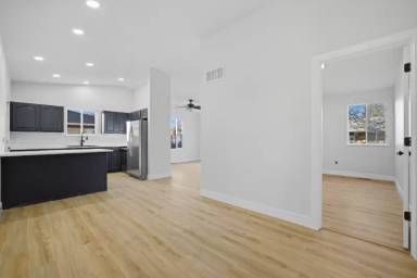 Main picture of 5531 W Louisiana Ave