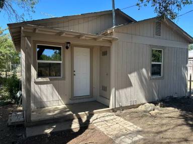 Main picture of 309 Spencer Ave