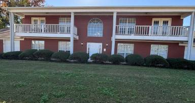 Main picture of 3109 W 2nd Ct