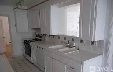 Main picture of 214 S Iris St