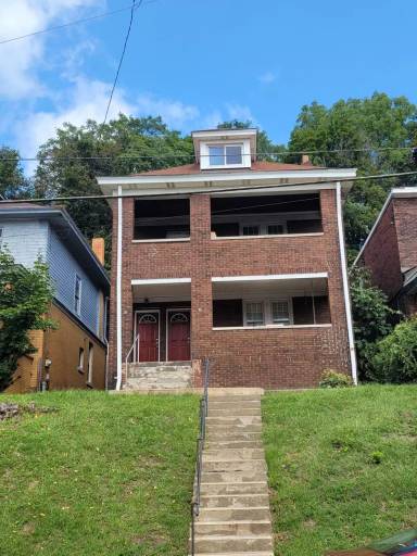 Main picture of 12 Bonvue St