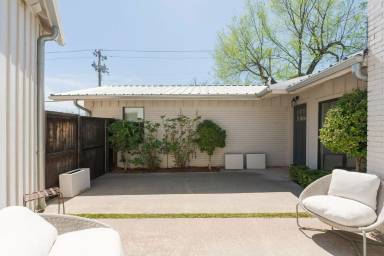Main picture of 1209 NW 63rd St