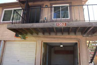 Main picture of 1352 W San Ysidro Blvd