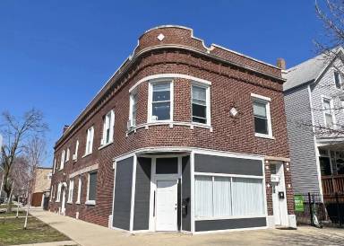 Main picture of 2237 N Hamlin Ave