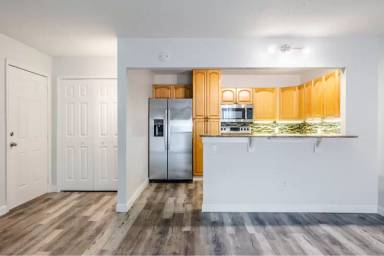 Main picture of 715 20th St