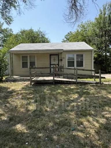 Main picture of 2043 N Minnesota Ave